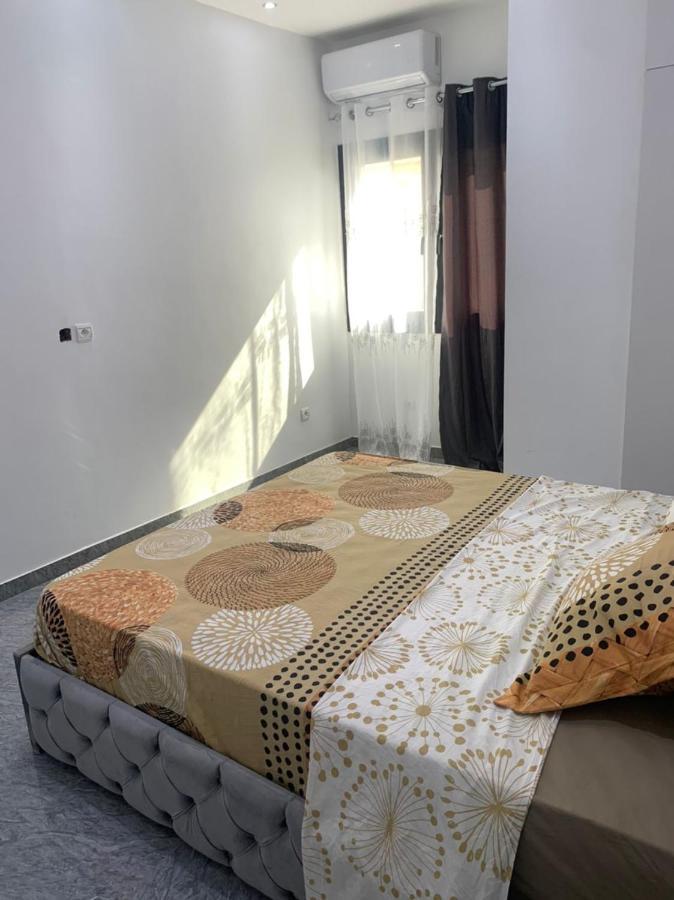 Appartement De Luxe Meuble A Louer - Dakar Pres Des Almadies 3 Ch/ 3 Sdb Екстериор снимка